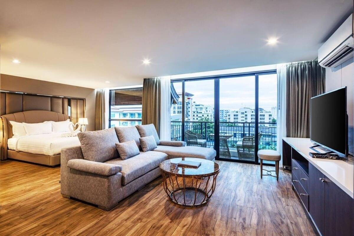 The Grand Sala Thai Банкок Екстериор снимка